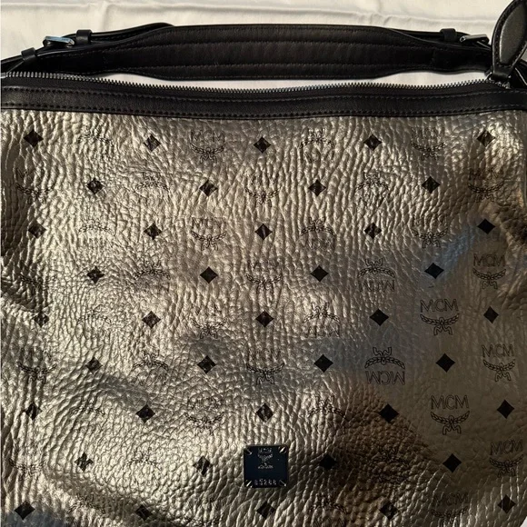 MCM Metallic Handbag - Picture 1 of 1